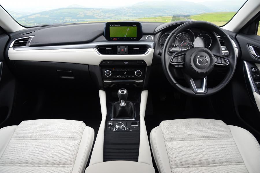 Торпедо Mazda6 Wagon 2015 года  (UK) (фото 20 из 39)